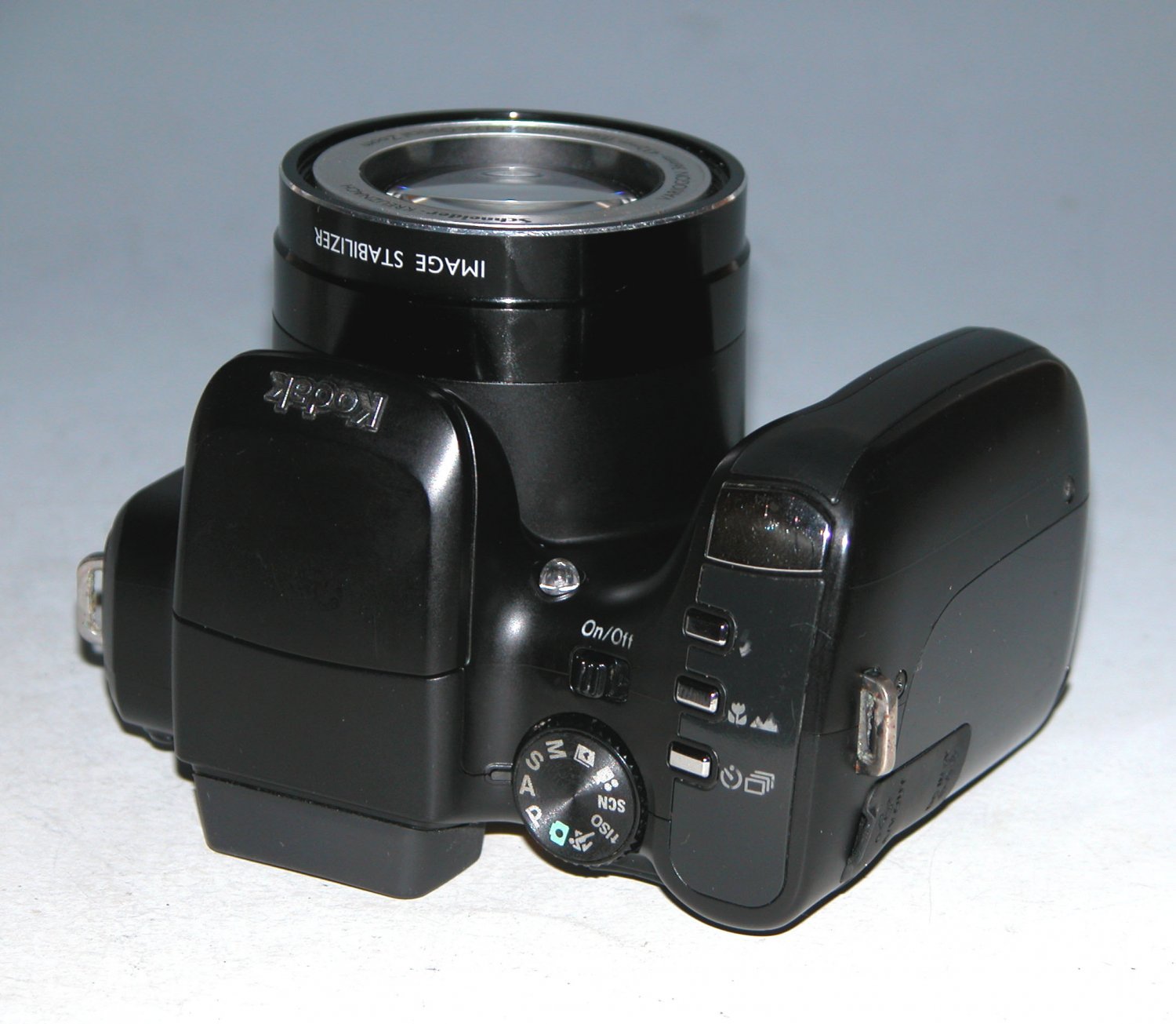 Kodak EasyShare Z712 IS 7.1MP Digital Camera Black 6559