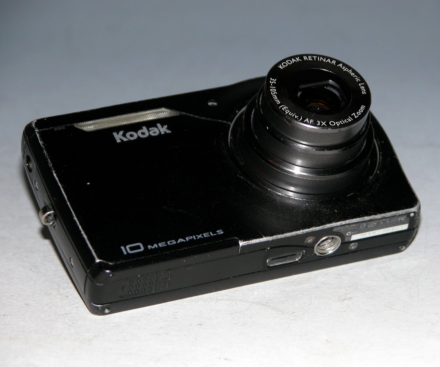 Kodak EasyShare M1033 10.0MP Digital Camera Black 3523