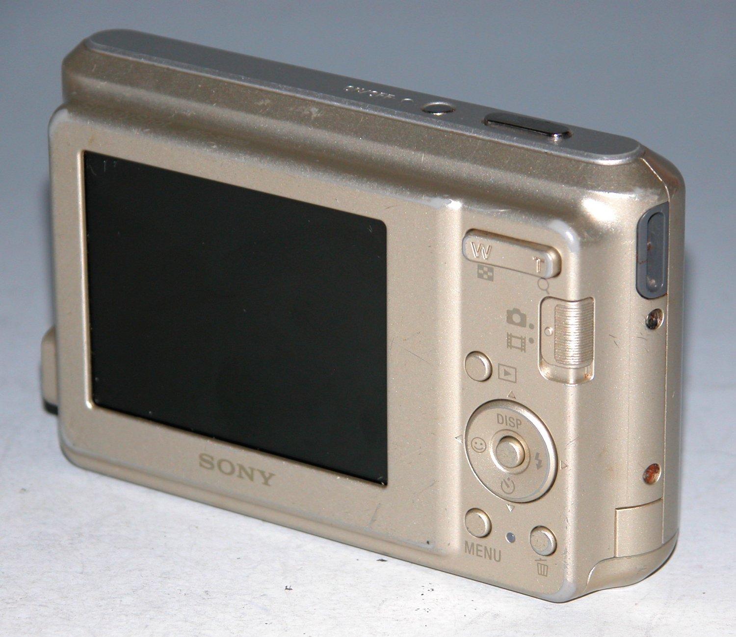 Sony Cybershot DSCS2000 10.1MP Digital Camera 0599