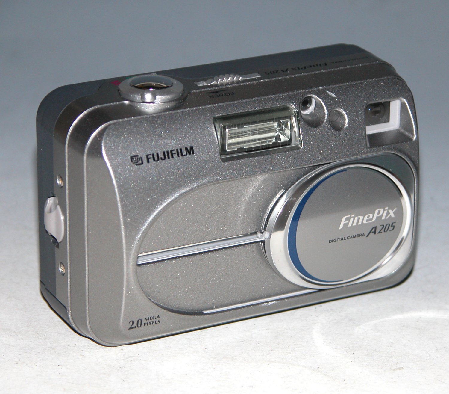 FujiFilm FinePix A205 2MP Digital Camera #5847