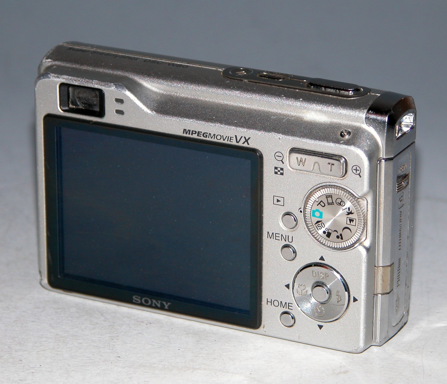 Sony Cybershot DSCW80 7.2MP Digital Camera Silver 7492