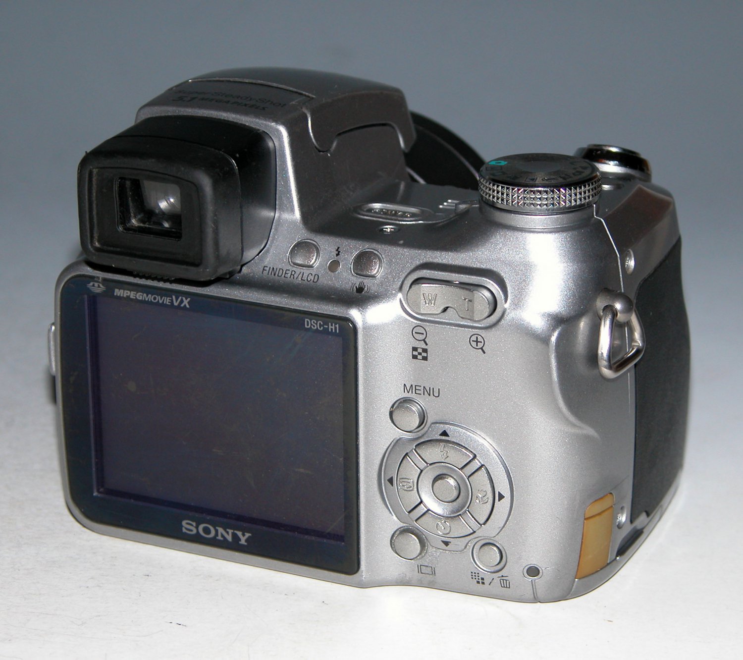 Sony Cybershot DSCH1 5.0MP Digital Camera Silver 8536