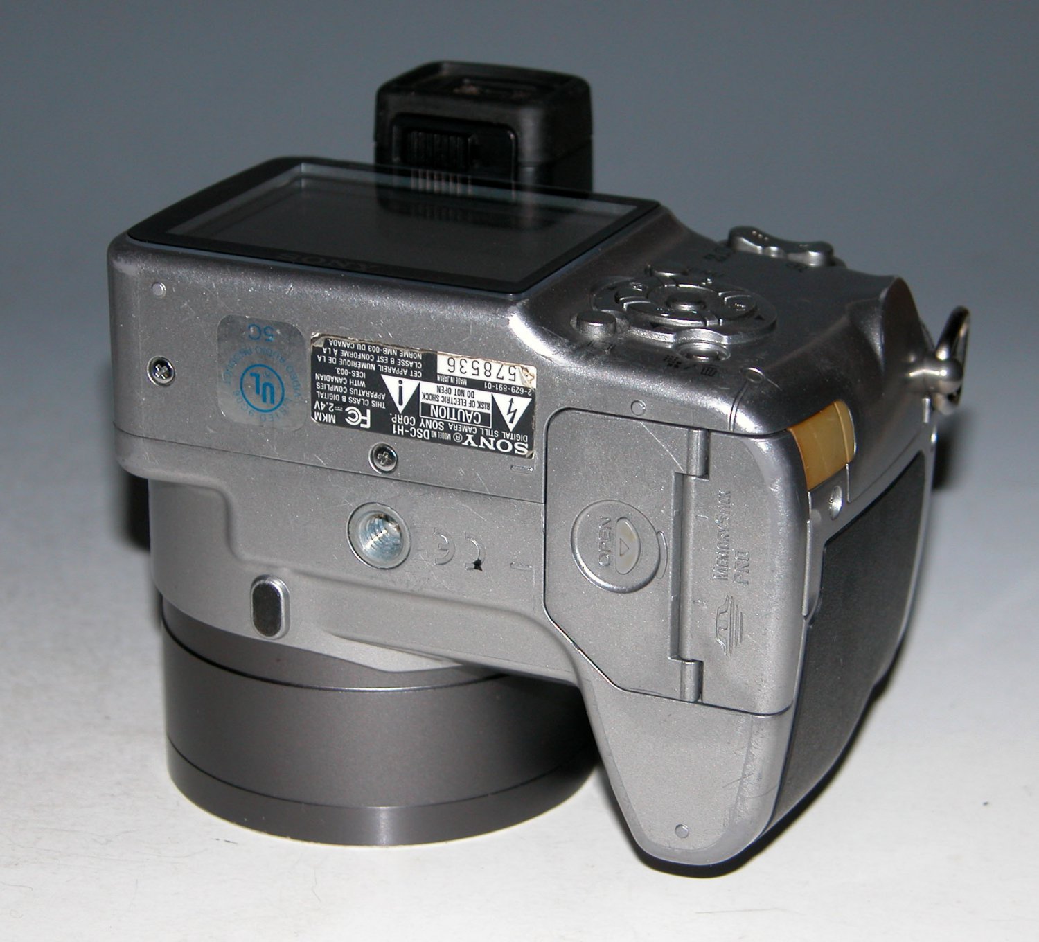 Sony Cybershot DSCH1 5.0MP Digital Camera Silver 8536