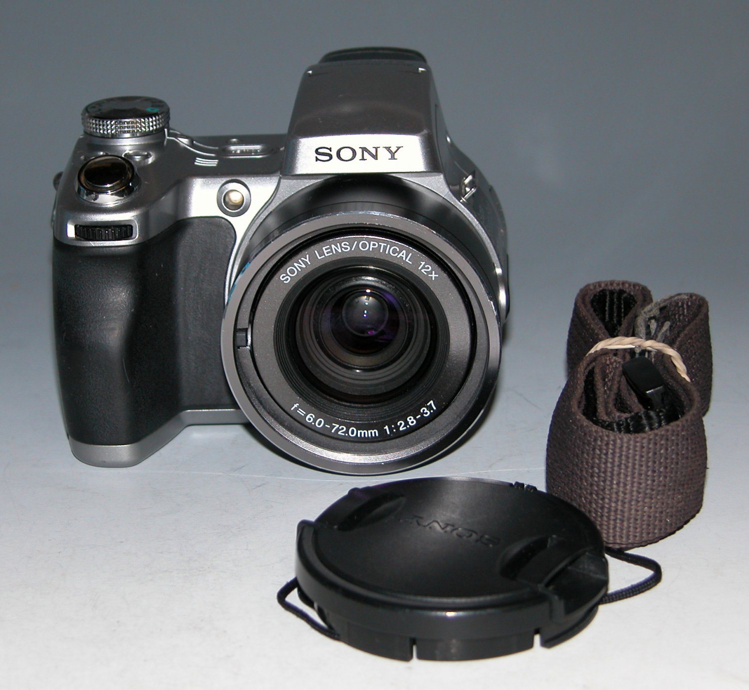 Sony Cyber-shot DSC-H1 5.0MP Digital Camera - Silver #8134