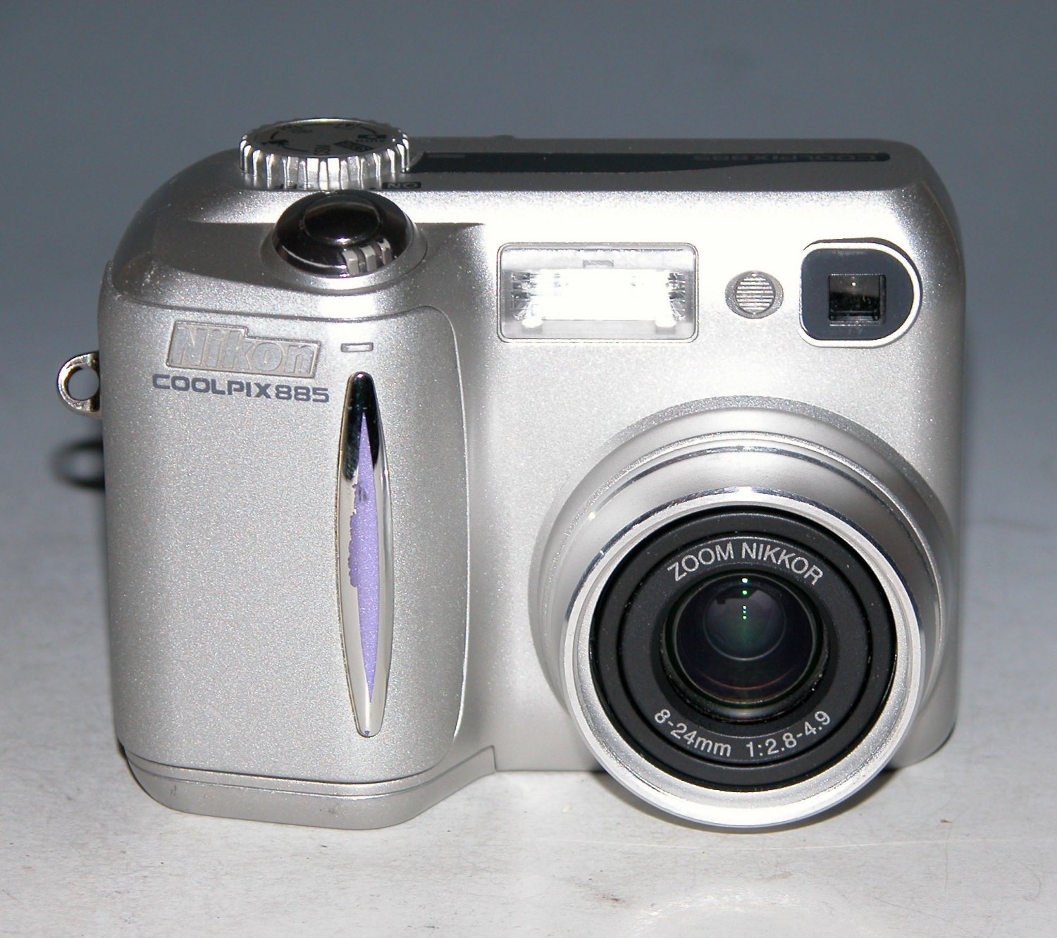 Nikon COOLPIX 885 3.2MP Digital Camera - Silver #2863