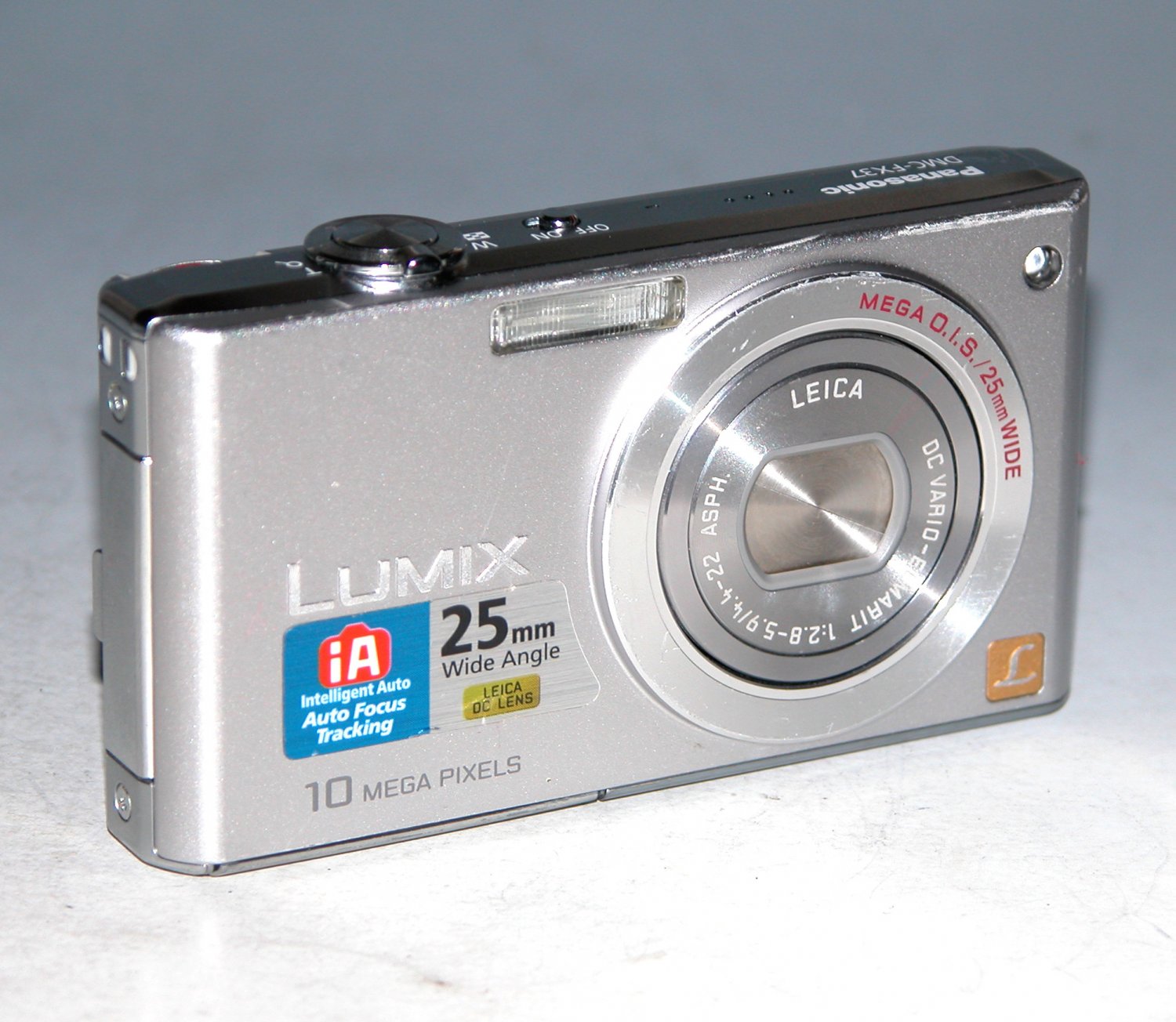 Panasonic LUMIX DMC-FX37 10M Digital Camera - Silver #1369