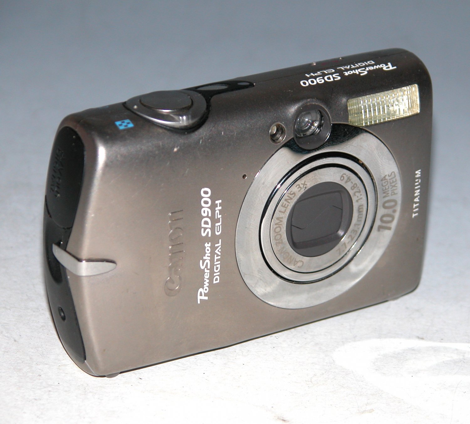 Canon PowerShot Digital ELPH SD900 Titanium 10MP Digital Camera #1665