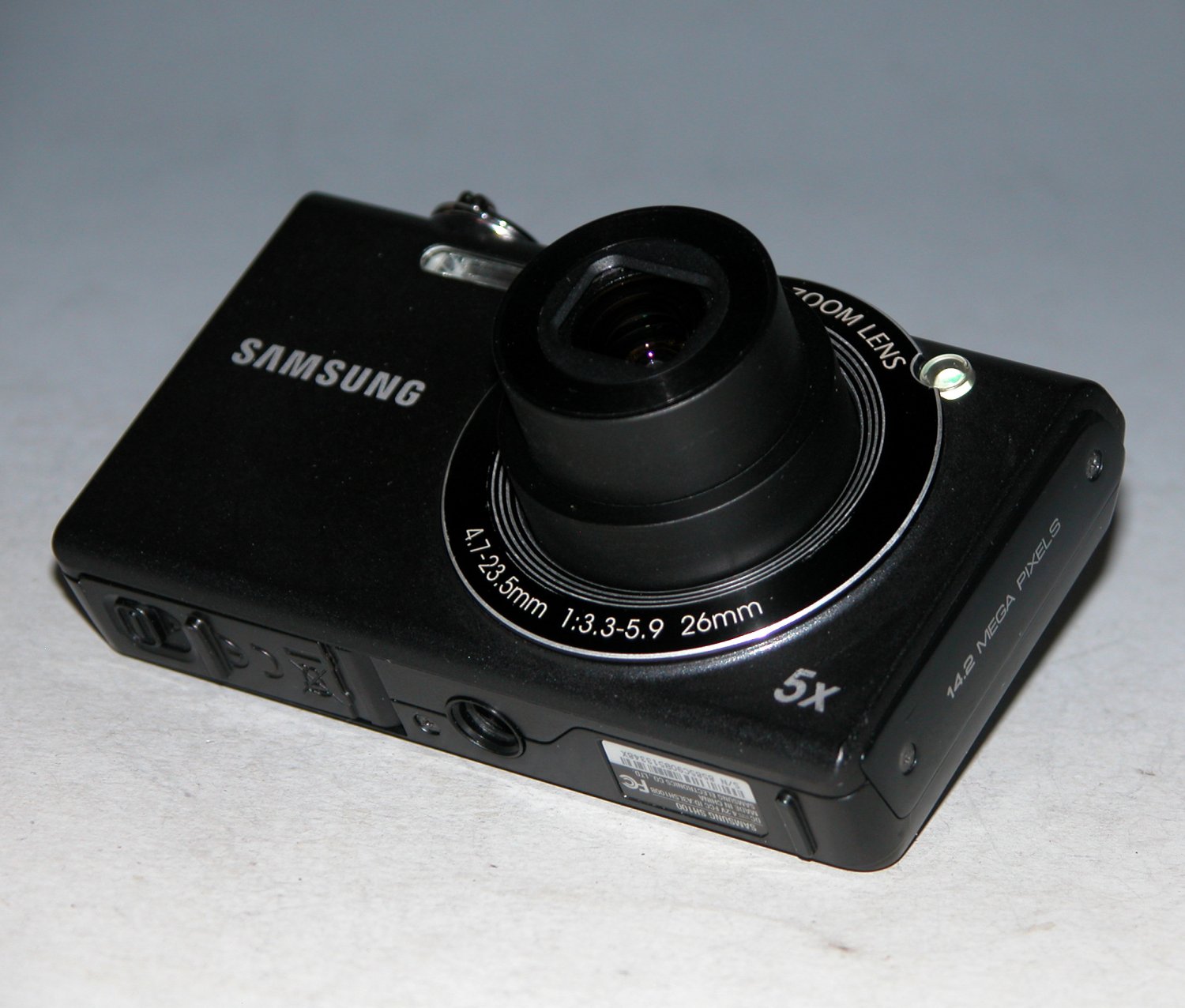 Samsung Digimax SH100 14.2MP Digital Camera Black