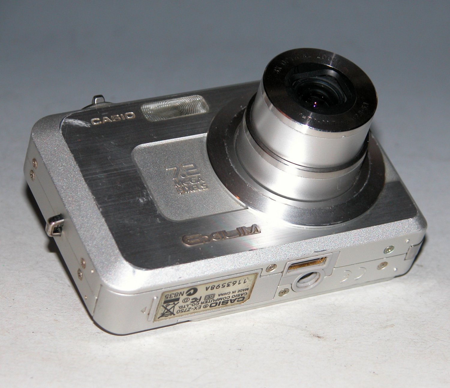 Casio Exilim EXZ750 7.2MP Digital Camera Silver 3598
