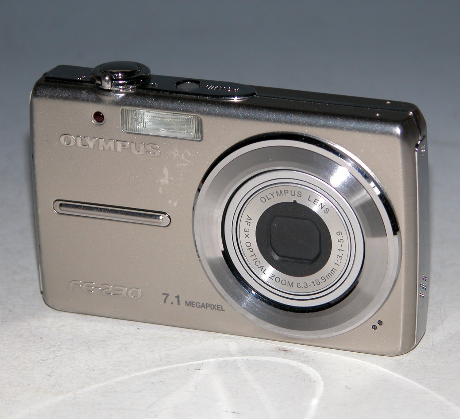 Olympus FE-230 7.1MP Digital Camera - Silver #3365