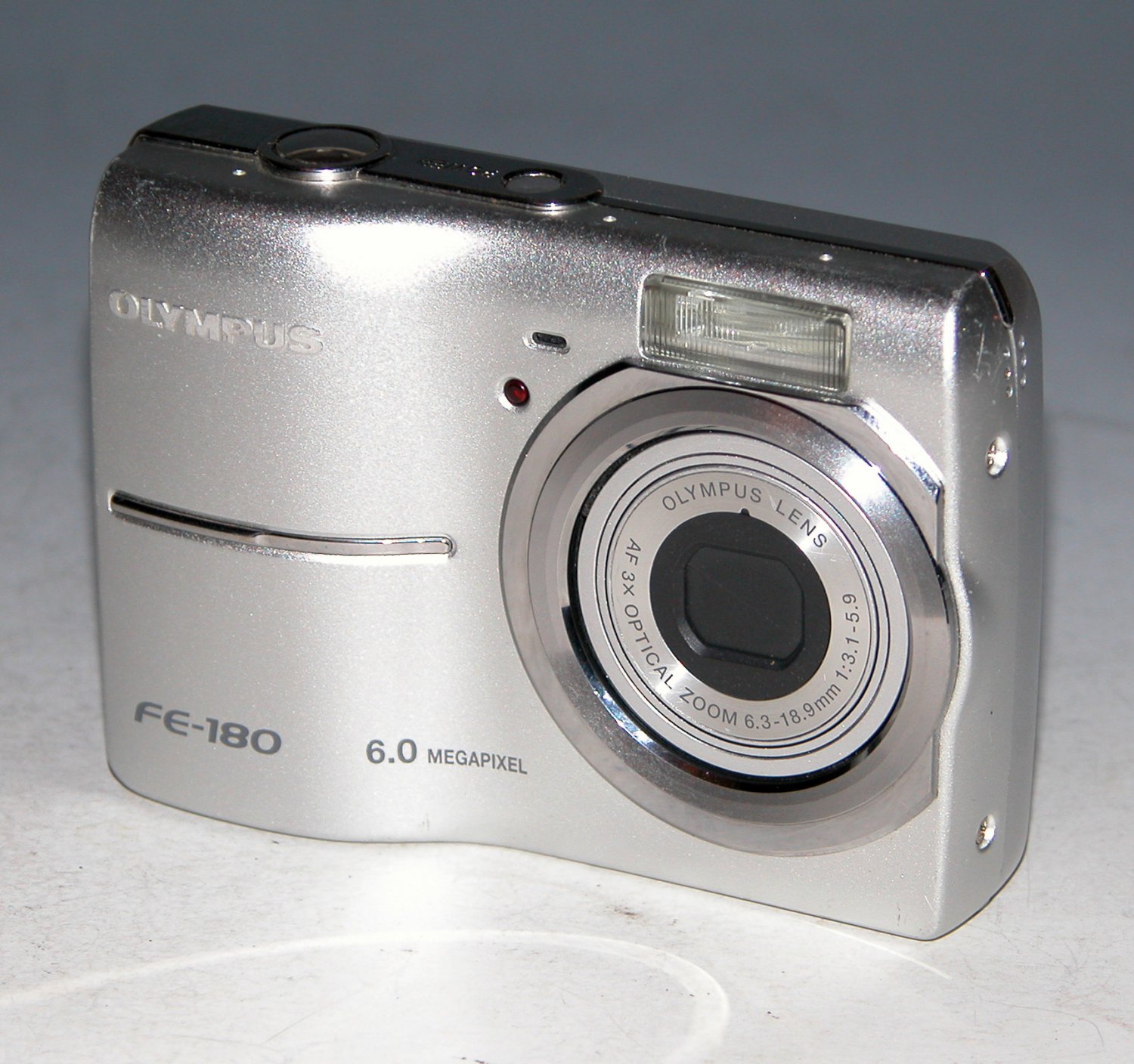 Olympus FE-180 6.0MP Digital Camera - Silver #1136