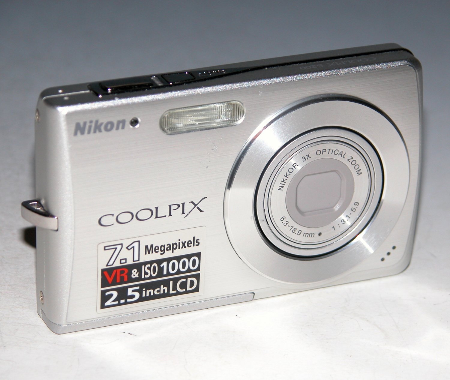 Nikon COOLPIX S200 7.1MP Digital Camera - Silver #3635