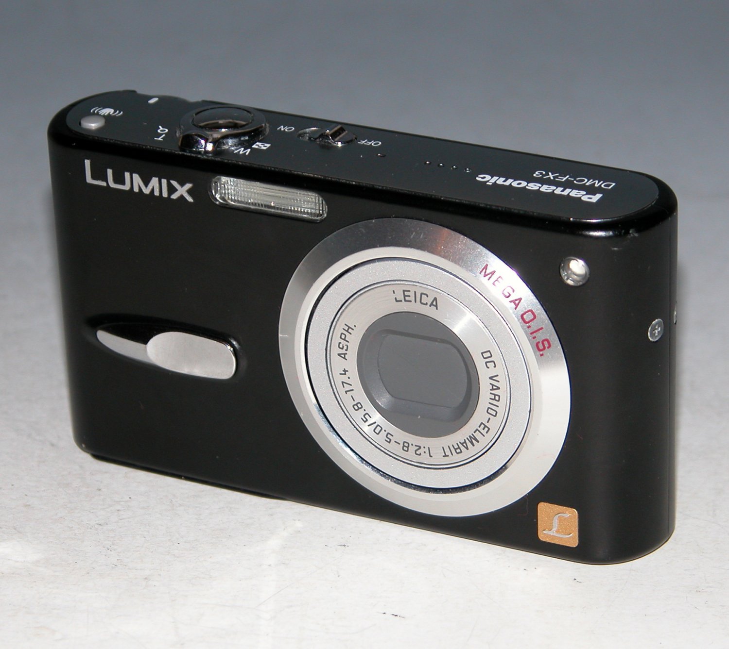 Panasonic DMCFX3 6MP Digital Camera Black 5459