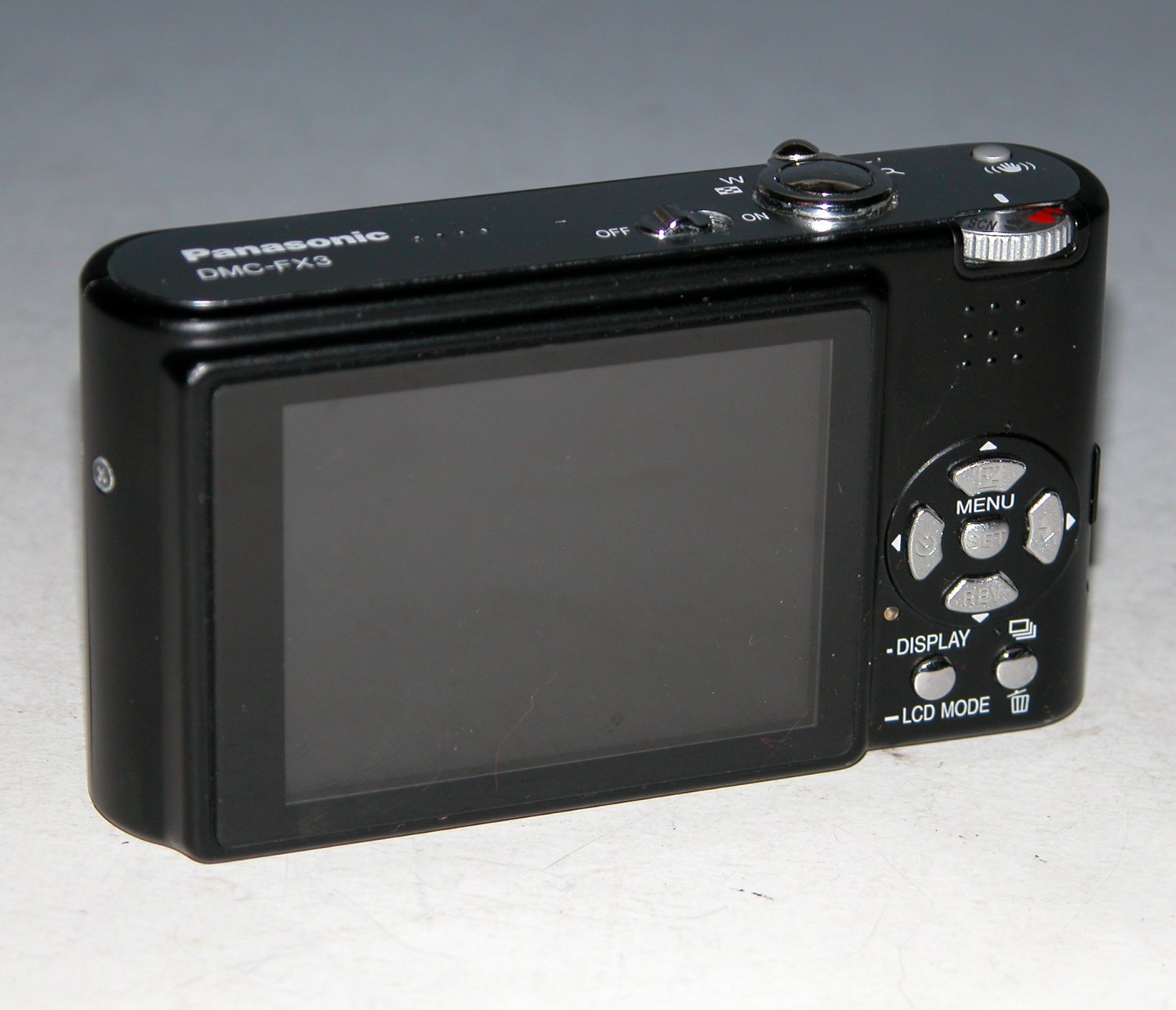 Panasonic DMCFX3 6MP Digital Camera Black 5459