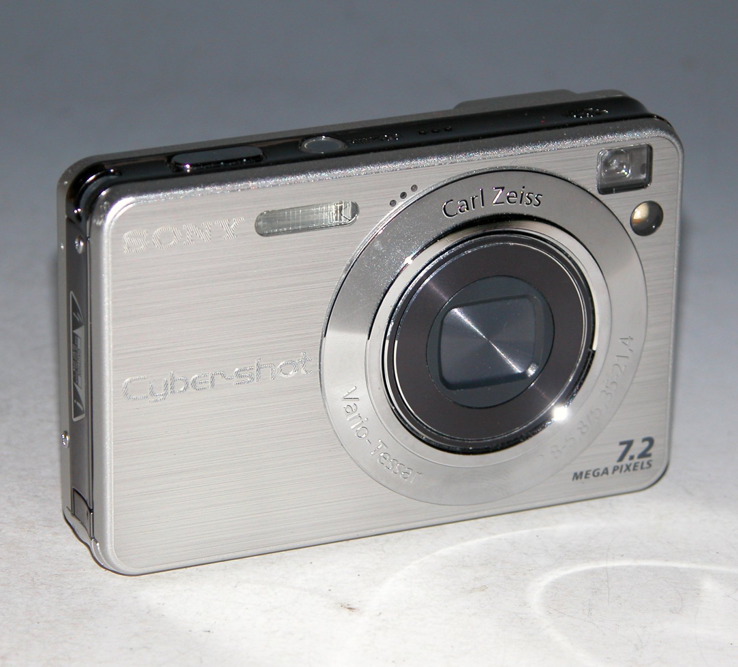 Sony Cybershot DSCW120 7.2MP Digital Camera Silver 7844