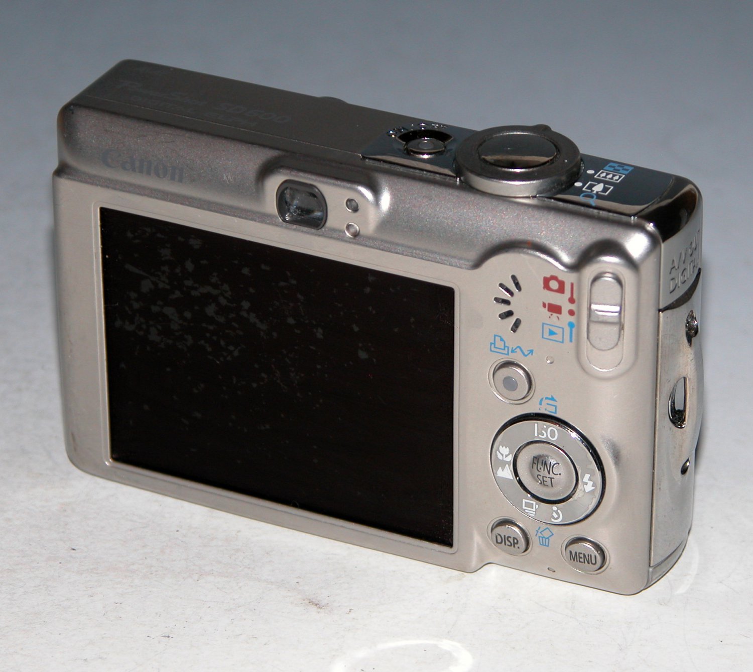 Canon PowerShot Digital ELPH SD600 / Digital IXUS 60 6.0MP Digital ...