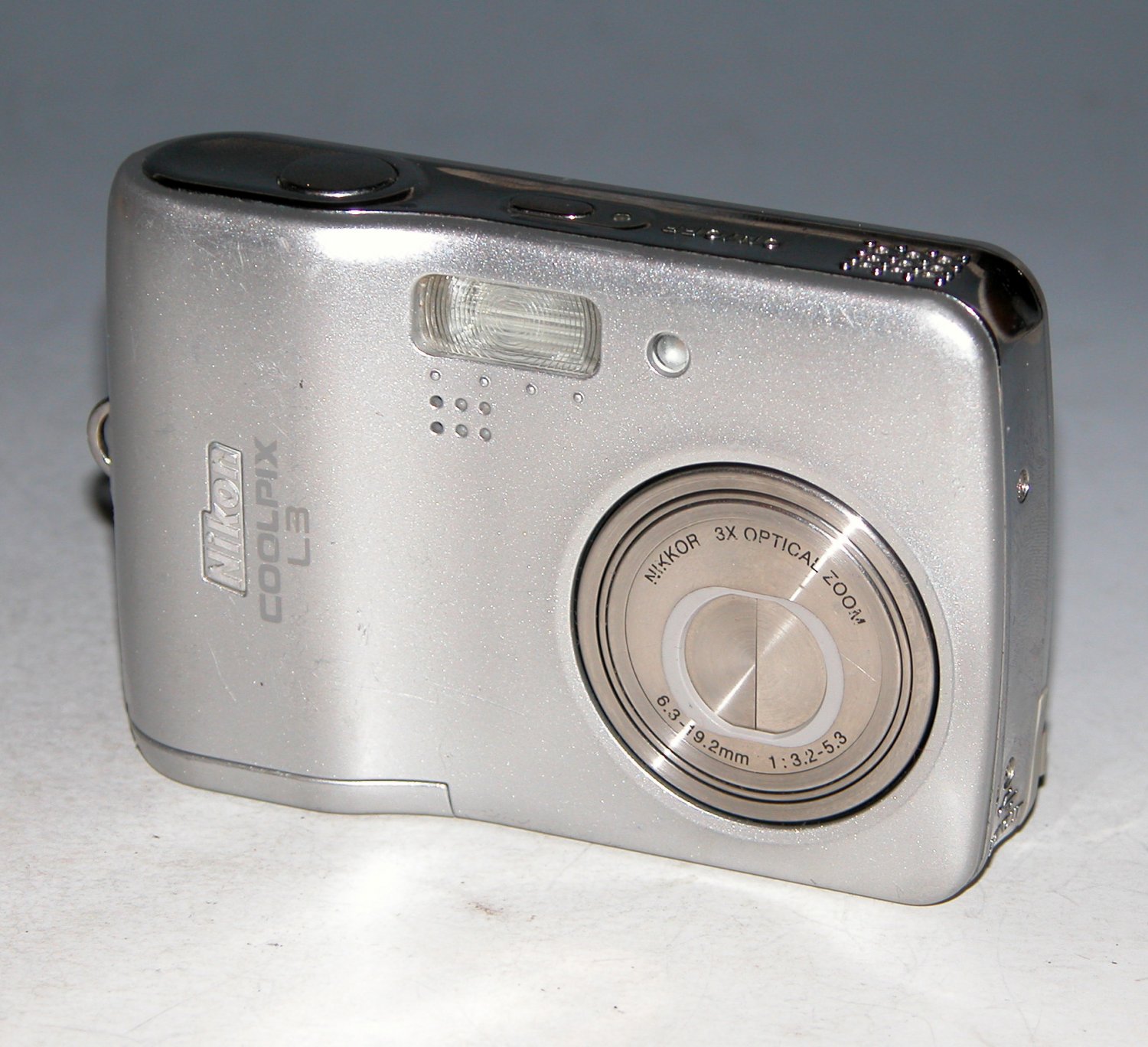 Nikon COOLPIX L3 5.1MP Digital Camera - Silver #9637