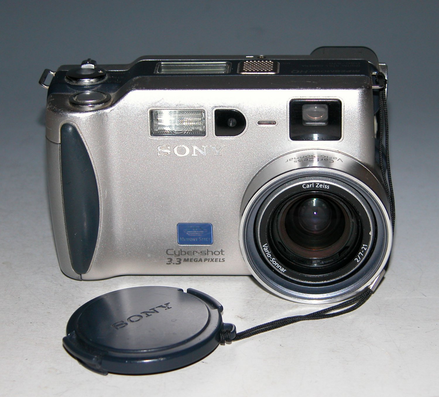 Sony Cyber-shot DSC-S70 3.2MP Digital Camera - Silver #7614