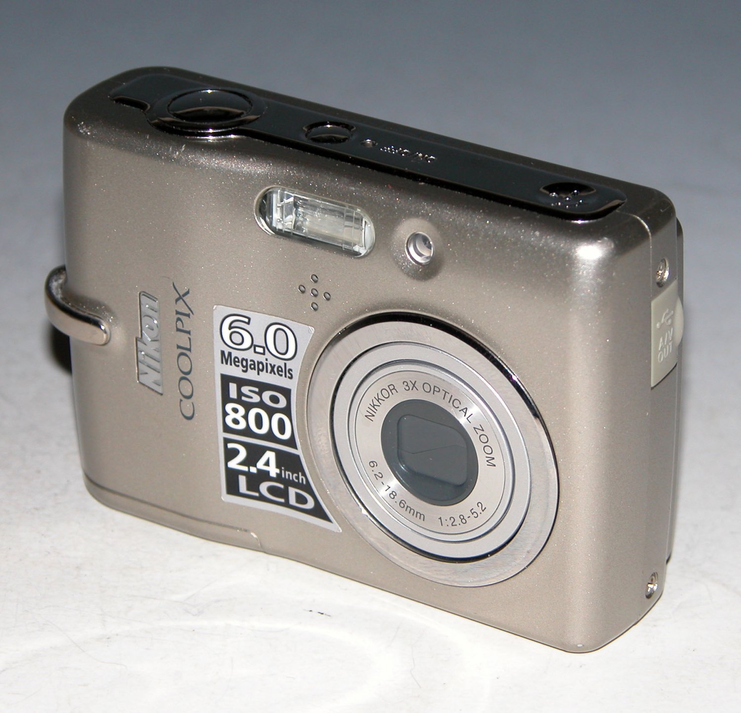 Nikon COOLPIX L11 6.0MP Digital Camera #1658