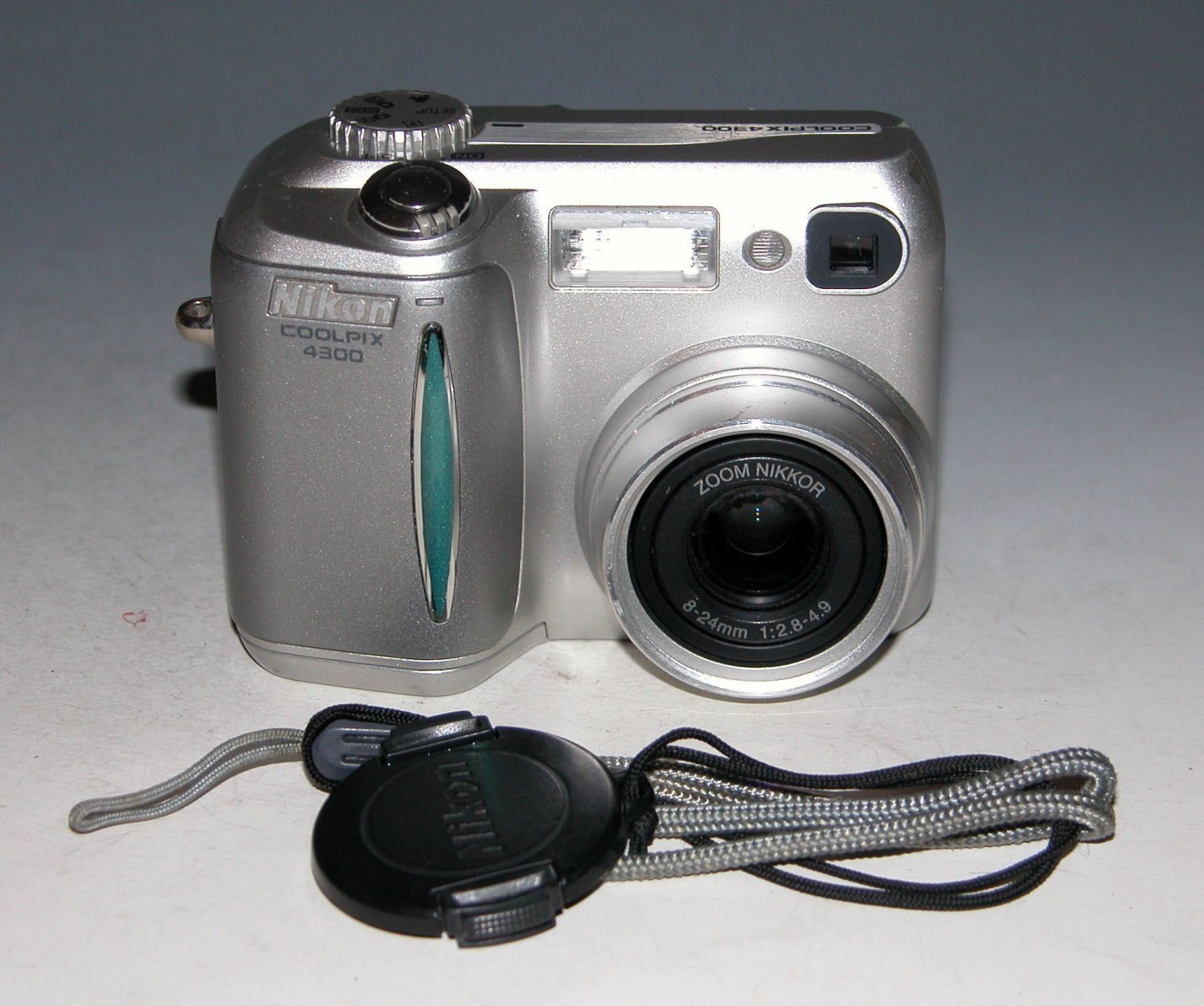 Nikon COOLPIX 4300 4.0MP Digital Camera - Silver #0938