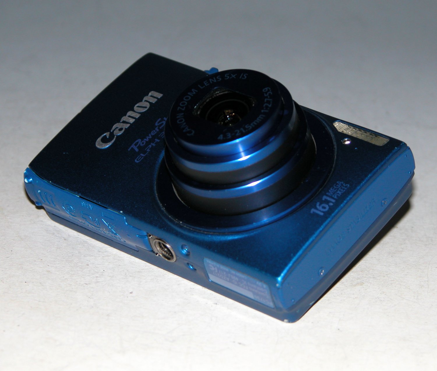 Canon PowerShot ELPH 320 HS 16.1 MP WiFi Enabled CMOS Digital Camera