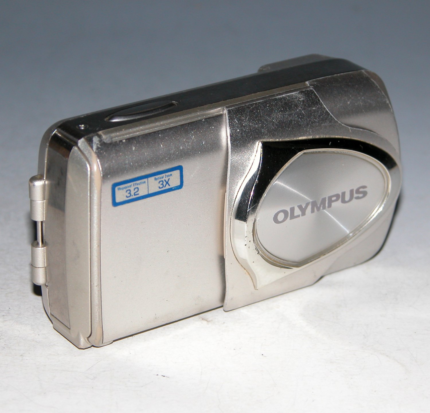 Olympus Stylus 300 3.2MP Digital Camera 648