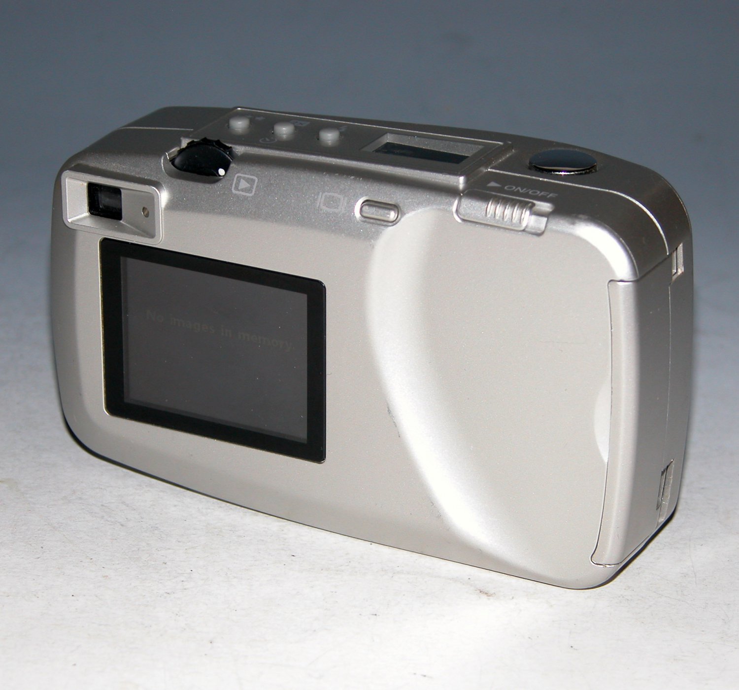Hp Photosmart 318 2.3MP Digital Camera 0111