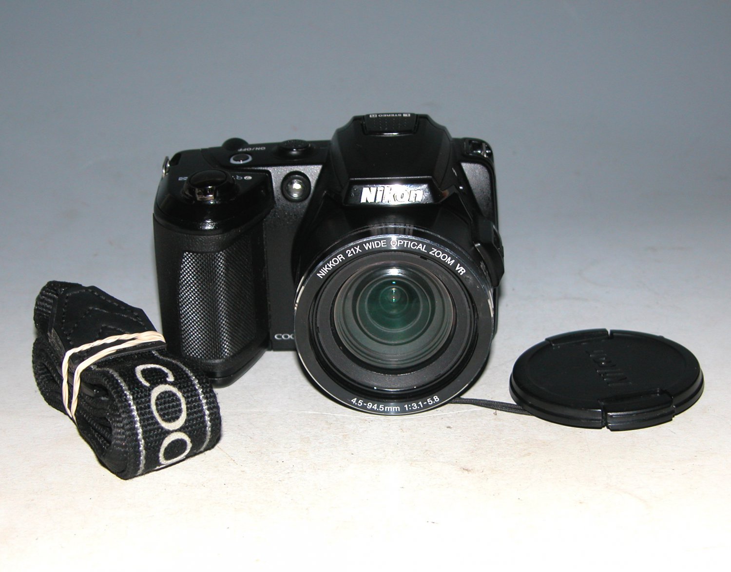Nikon Coolpix L120 14.1MP Digital Camera 7872