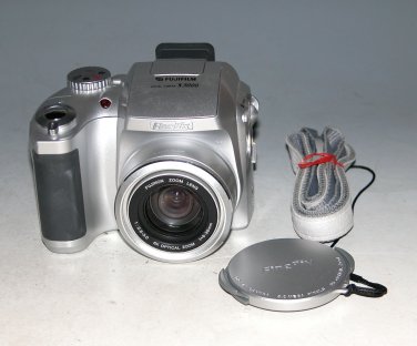 Fujifilm FinePix S3000 3.2MP Digital Camera #9433