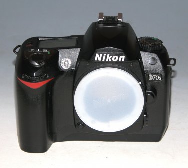 Nikon D70s 6.1MP Digital SLR Camera (Body Only) #5849