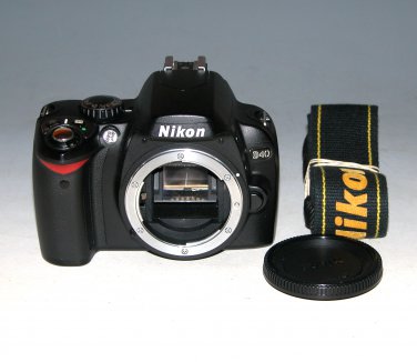 Nikon D40 6.1MP Digital SLR Camera (Body Only) #5492