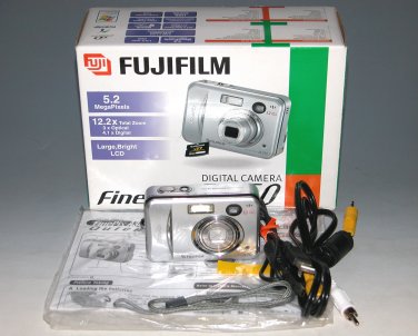 FujiFilm FinePix A350 5.2MP Digital Camera #7543