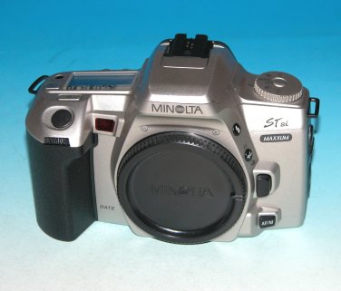 Minolta Maxxum STsi 35mm SLR Film Camera (Body Only) #1126