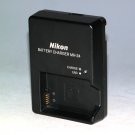 Nikon MH-24 Quick Charger for EN-EL14 Battery (D3100)