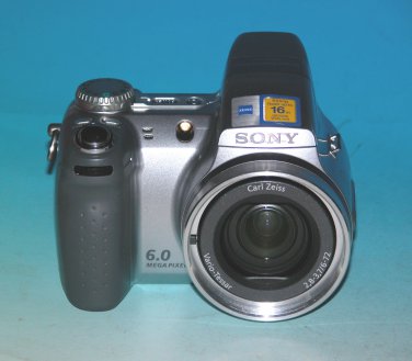 Sony Cyber-shot DSC-H2 6.0MP Digital Camera - Silver #3561