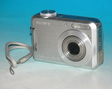Sony Cyber-shot DSC-S700 7.2MP Digital Camera - Silver #4386