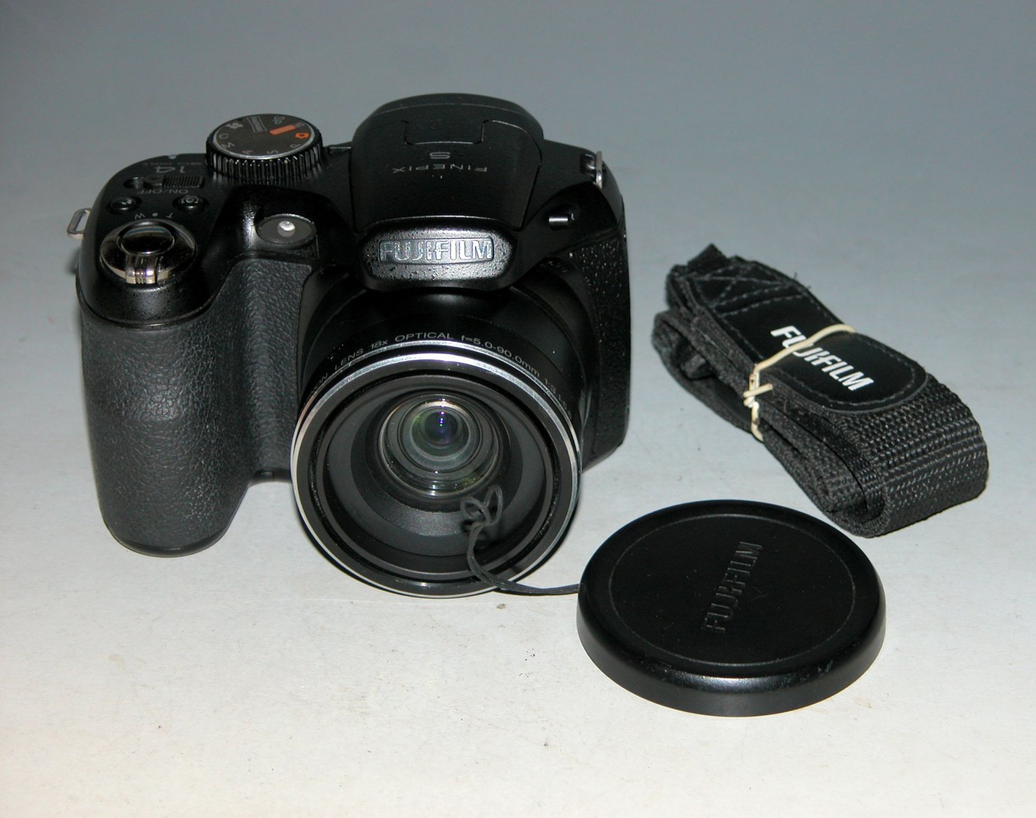 Fujifilm FinePix S2940WM 14.0MP Digital Camera - Black #7120