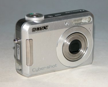 Sony Cyber-shot DSC-S650 7.2MP Digital Camera - Silver #8404