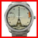 Vintage Paris Eiffel Tower Silvertone Silvertone Sports Metal Watch 041
