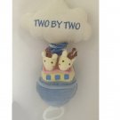 Vintage 1999 Kids II Noah's Ark Giraffe Musical Crib Pull Toy Two by Two (Plays Brahms Lullaby)