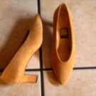 VTG. NINA BROWN SUEDE CLASSIC DRESS SHOES