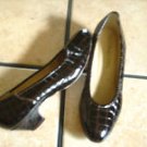 VTG. NATURALIZER BROWN CROC PATENT LEATHER DRESS SHOES