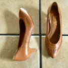 VTG. CARRIAGE COURT BROWN DISTRESSED LEATHER HEEL SHOES
