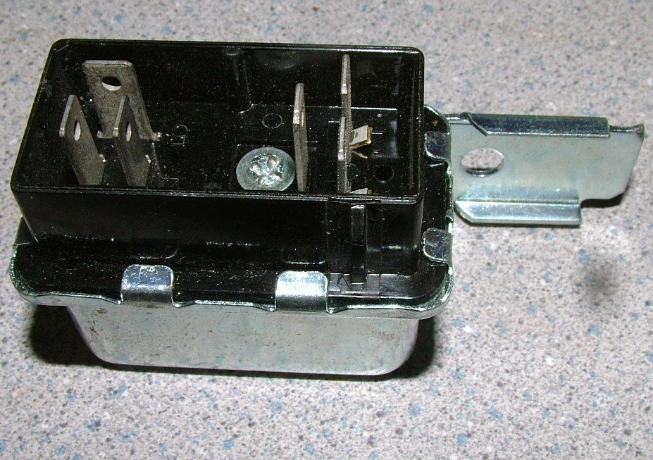 ANTENNA RELAY DODGE D150 D250 W150 W250 W350 DODGE B150 B250 B350