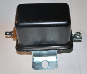 VOLTAGE REGULATOR CHRYSLER MARINE STUDEBAKER VOLVO 140 AUTOLITE OR PRESTOLITE SYSTEM