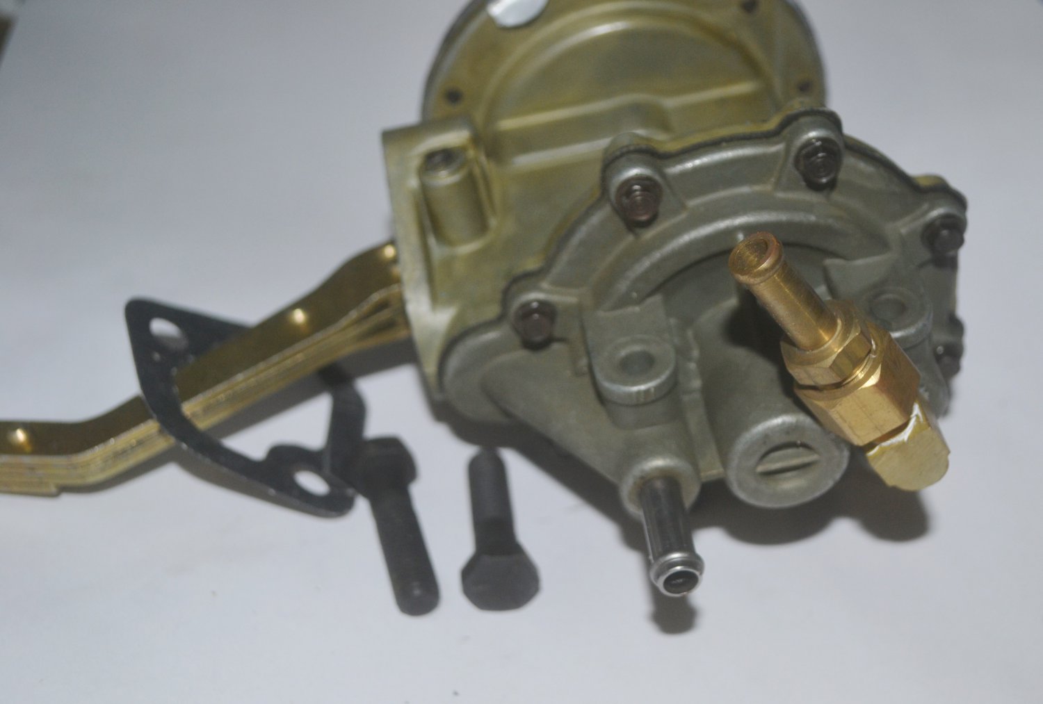 FUEL VACUUM PUMP RAMBLER V8 AMC 250 AMC 287 AMC 327 19601965