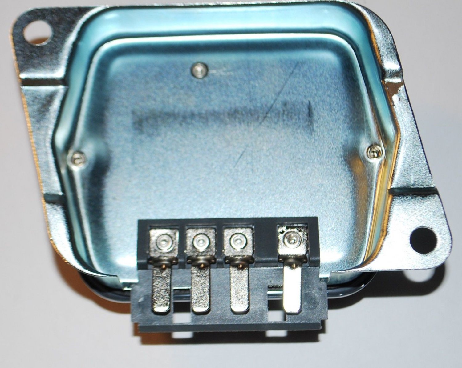 VOLTAGE REGULATOR AMC FORD LINCOLN MERCURY ELECTRONIC VOLTAGE REGULATOR