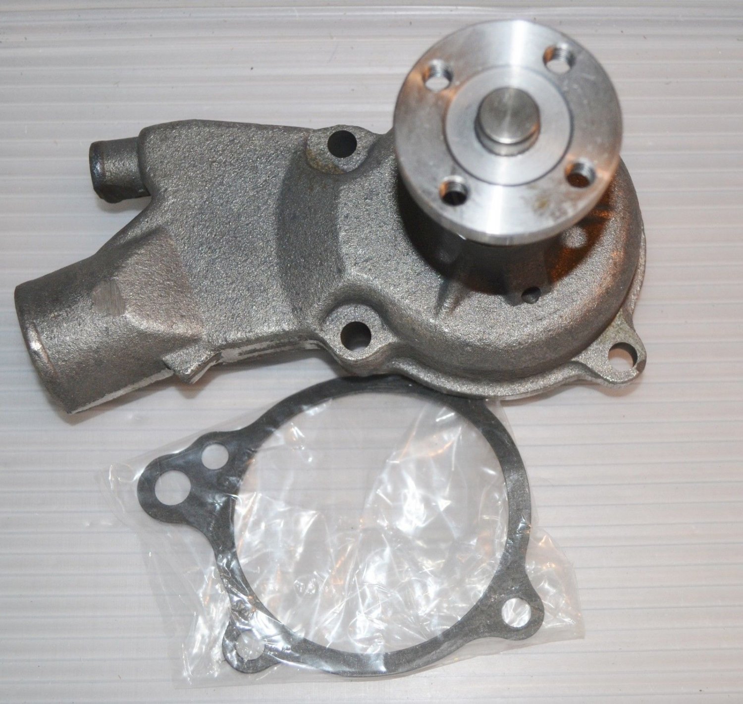 Water Pump CHEVELLE MALIBU NOVA CHEVY II CHEVROLET G10 STUDEBAKER
