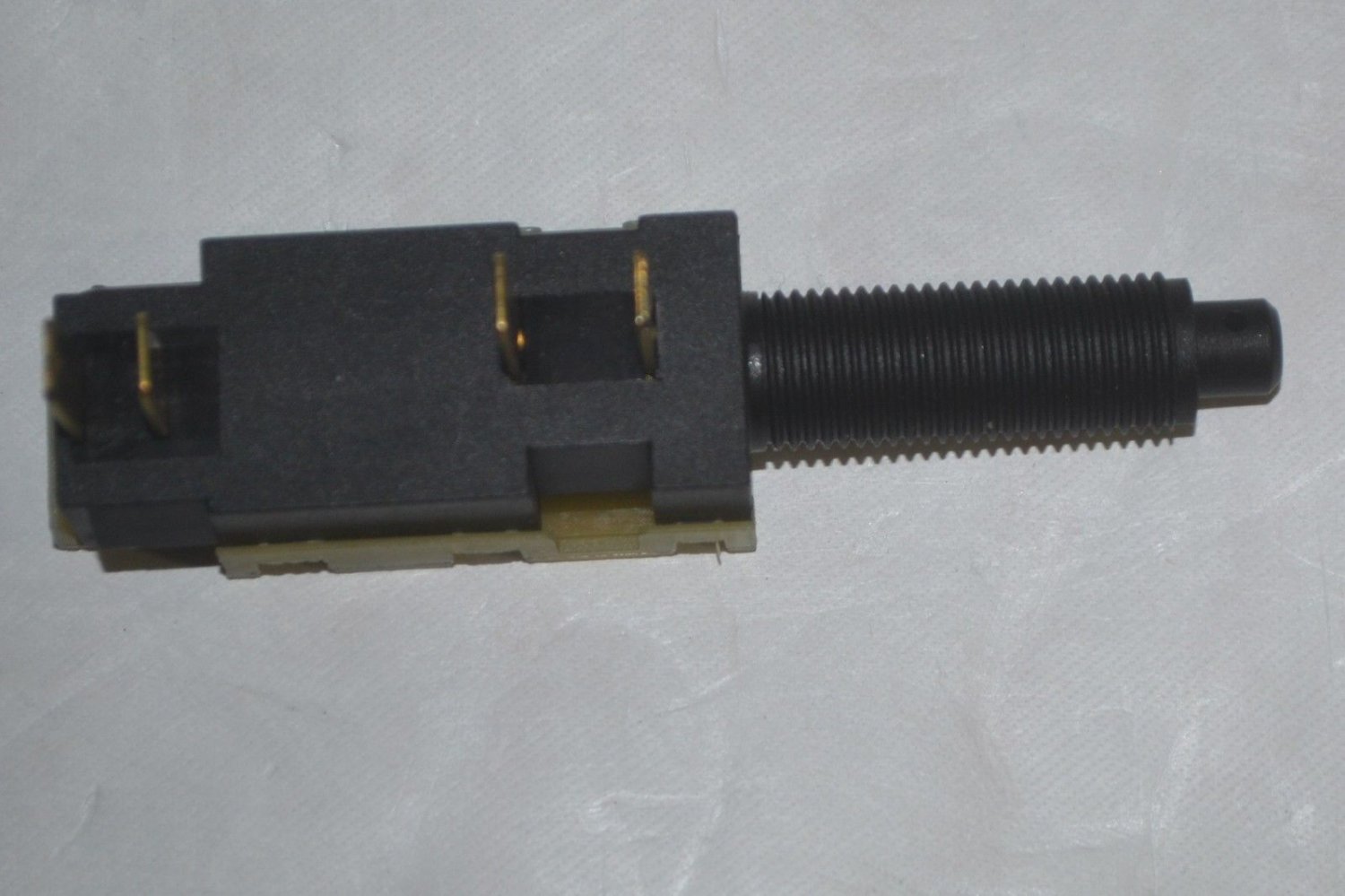 BRAKE Light Switch CAMARO CORVETTE Chevrolet GMC PONTIAC for CRUISE CONTROL