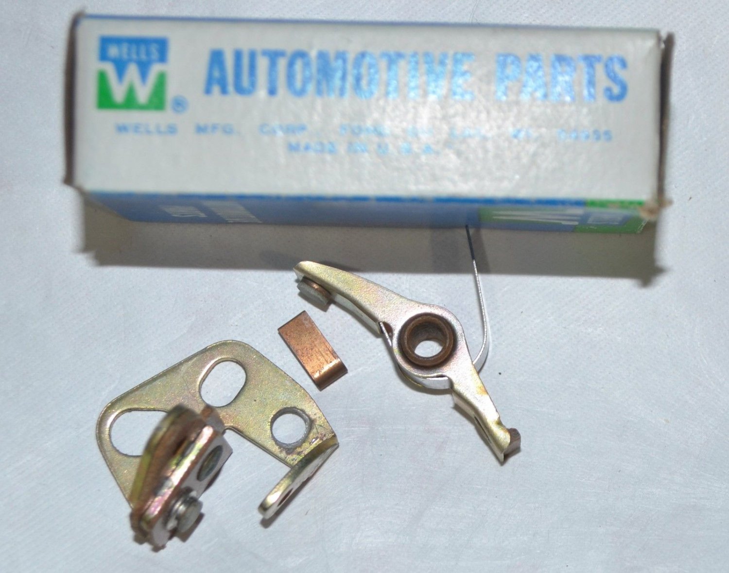 DISTRIBUTOR POINTS 580290 EVINRUDE JOHNSON OMC DISTRIBUTOR POINTS USA MADE